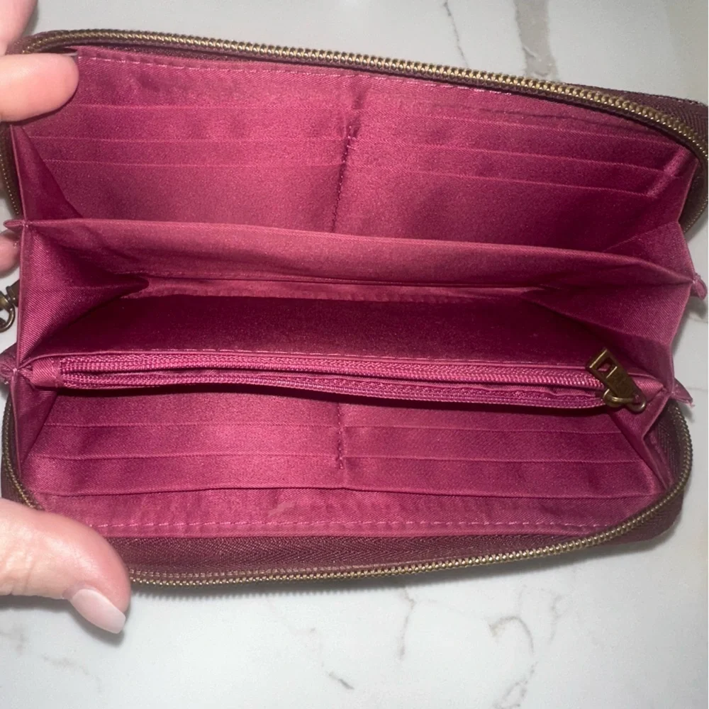 Travelon RFID Blocking Zip-Around Wristlet Wallet - Burgundy Floral Leopard